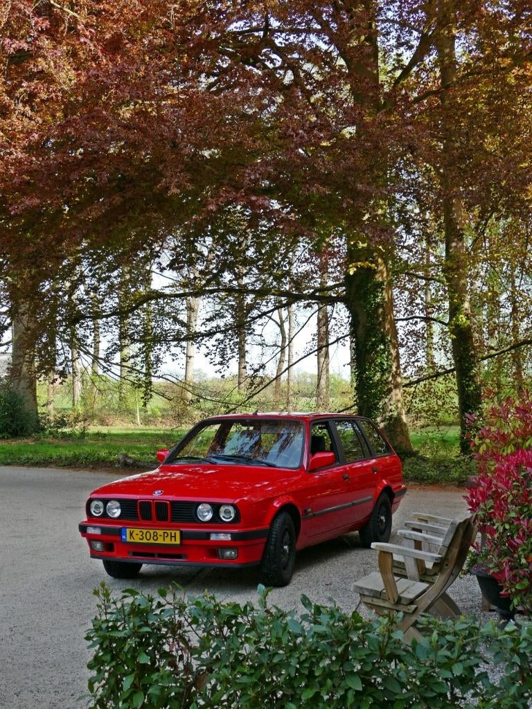 BMW 1989 Rood E30 318i, Auto's, BMW, Particulier, 3-Serie, Benzine, Stationwagon, Automaat, Geïmporteerd, Rood, Zwart, Leder en Stof