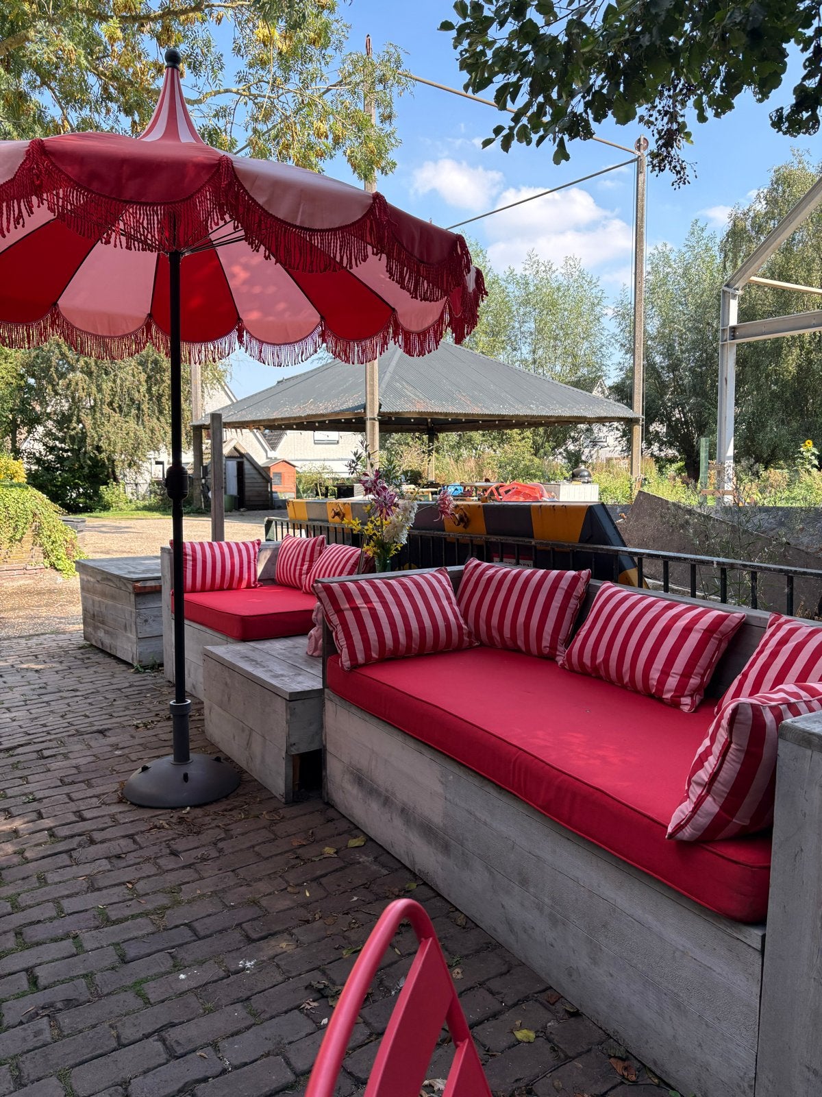 Gezellige tuinset met parasol en kussens, Tuin en Terras, Ophalen, Gebruikt