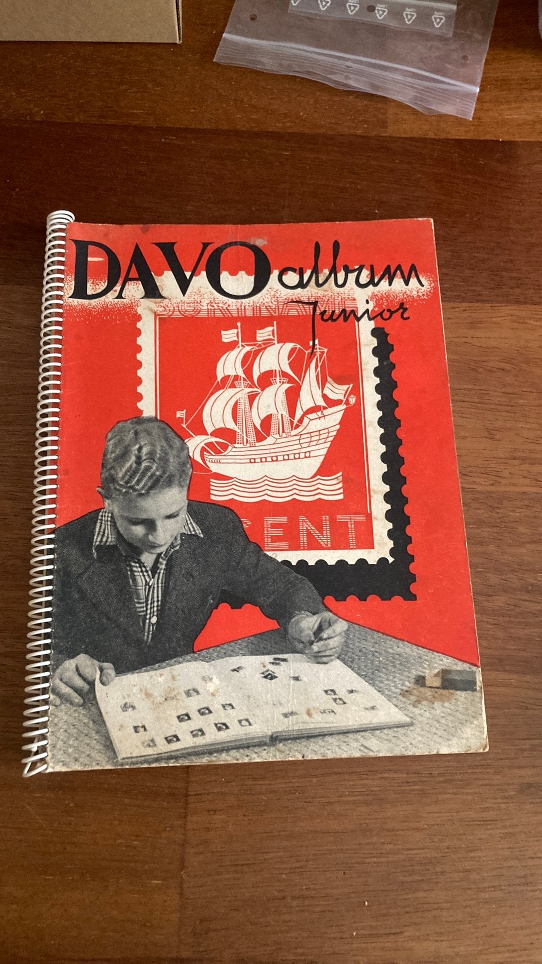 Oud junior davo album wereld niet alle bladen, Ophalen of Verzenden, Nederland en Buitenland