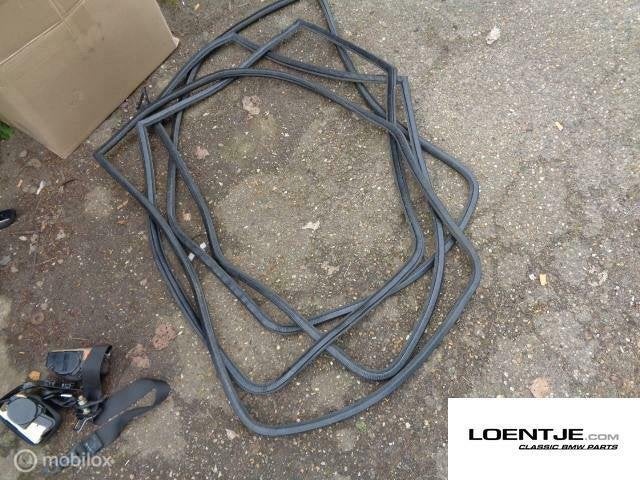 Set deurrubbers BMW e30 touring 325i 320i 318i 316i, Gebruikt, Ophalen of Verzenden, BMW, BMW