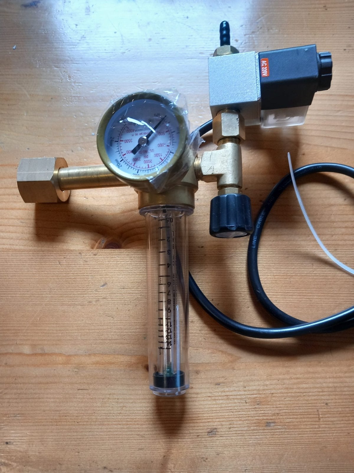 CO2-regelaar met manometer en magneetventiel, Ophalen of Verzenden, Nieuw, Druk