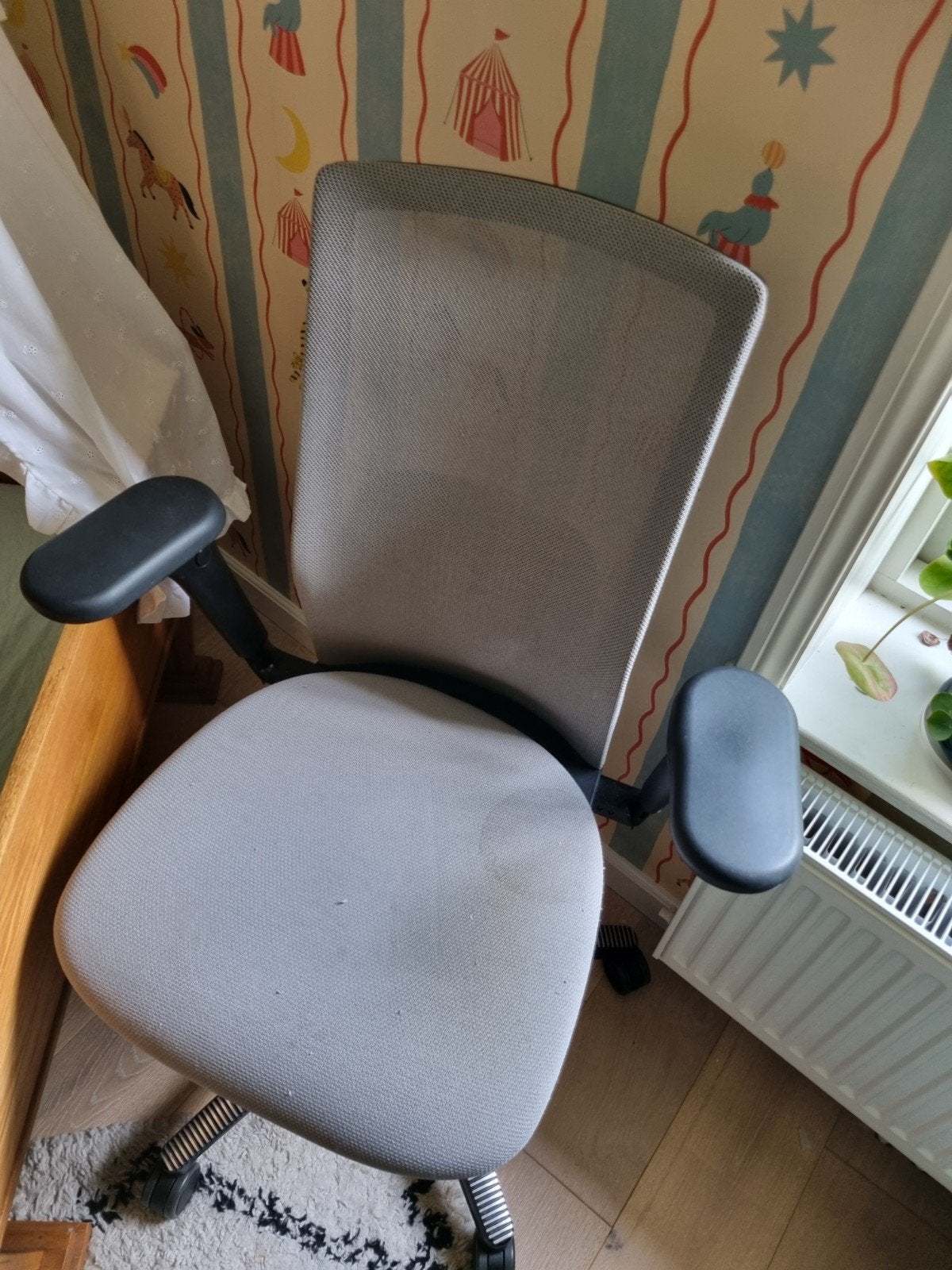 Professionele futu ergonomische bureaustoel werlstoel zilver, Ophalen, Gebruikt, Grijs, Bureaustoel