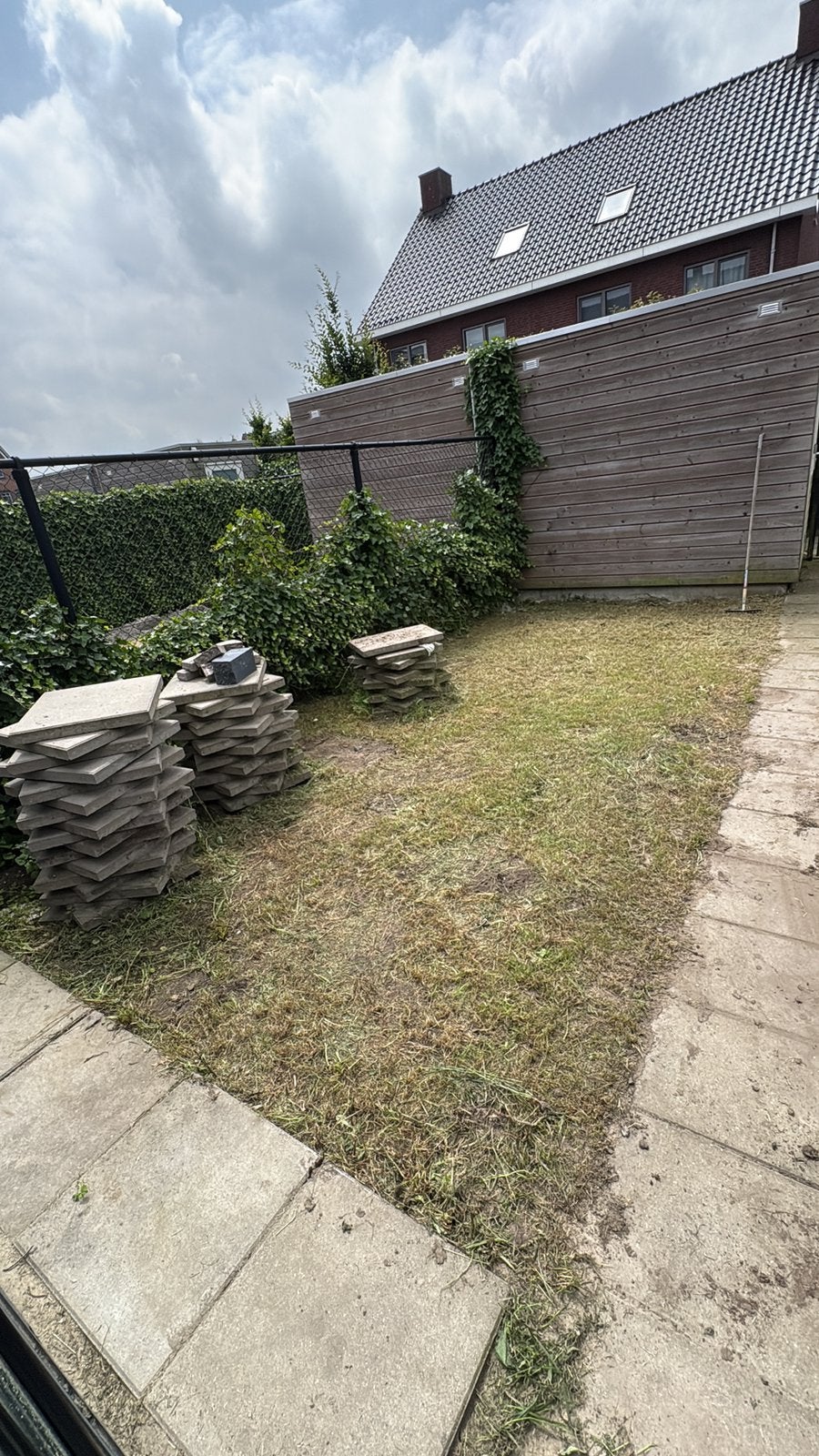 Grond afvoeren ongeveer 3 kuub. Eventueel zand leveren, Tuin en Terras, Zand, Ophalen of Verzenden, Gebruikt, Overige typen