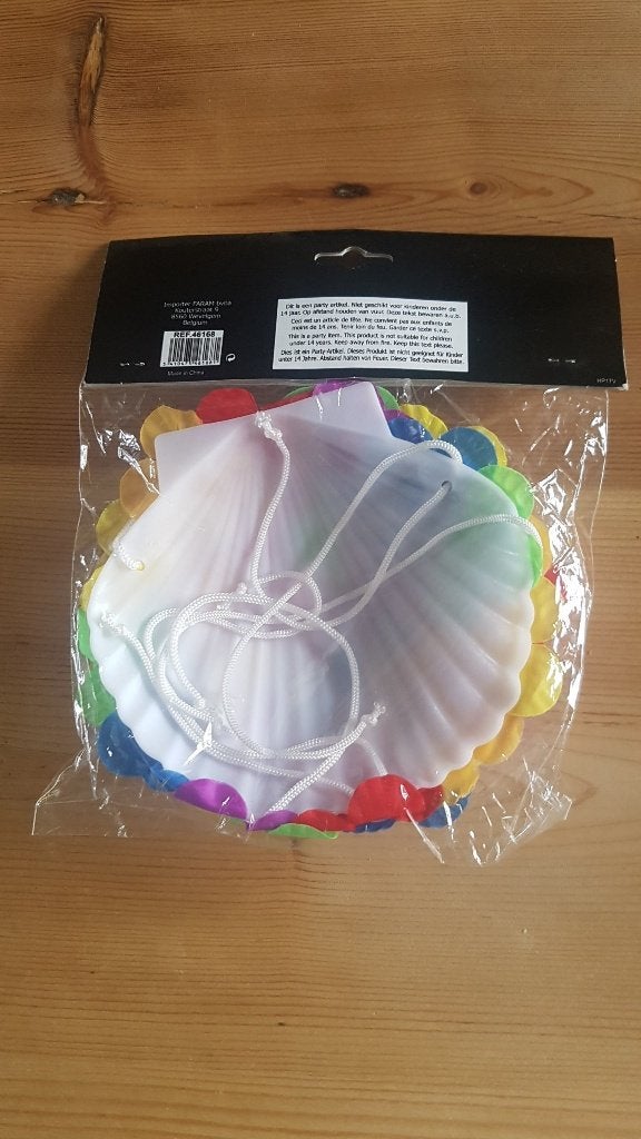 Foto 2 van Hawaii bh, met schelp vorm cupjes, maat M Nieuw