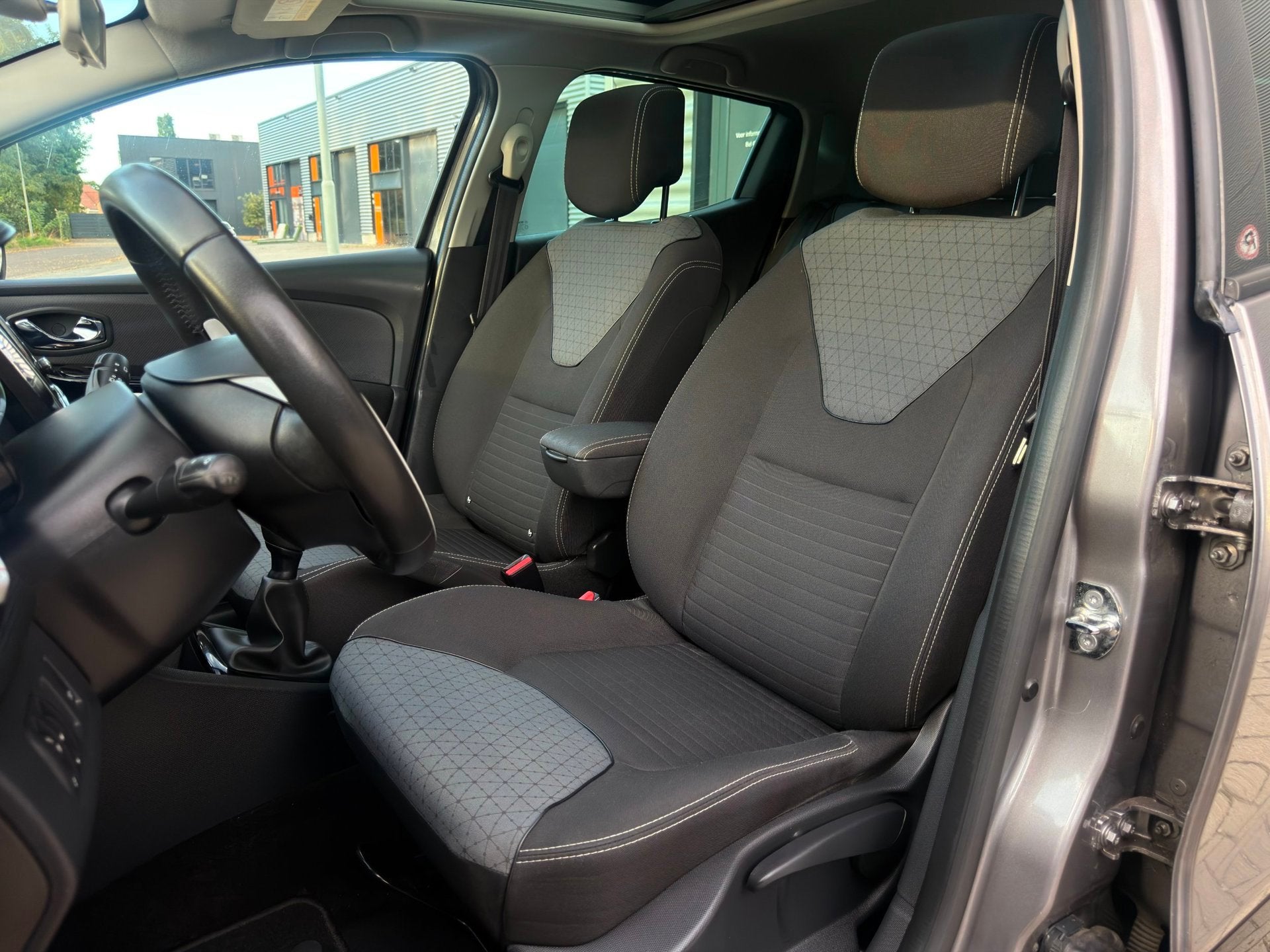 Foto 12 van Renault Clio 0.9 TCe Dynamique|Airco|Pano|Camera|Keyless|NAP