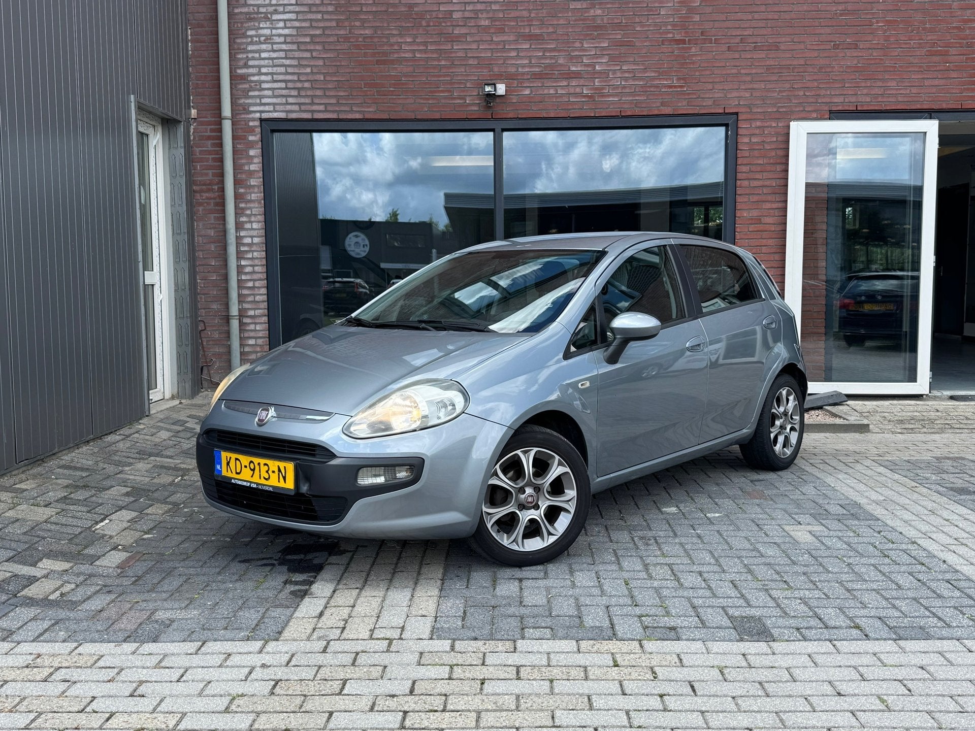 Fiat Punto Evo 1.4 Dynamic | 01-2027 | Airco | Navi | elektr, Auto's, Fiat, Voorwielaandrijving, Stof, Zwart, 4 cilinders