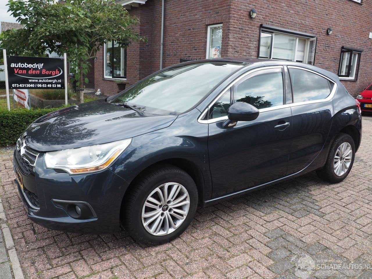 Citroën DS4 1.6 VTi So Chic Motorschade (bj 2011), Webaccessibility@stellantis.com, Citroën, Handgeschakeld, Taurusavenue 1 ,2132 LS, Hoofddorp, Nederland