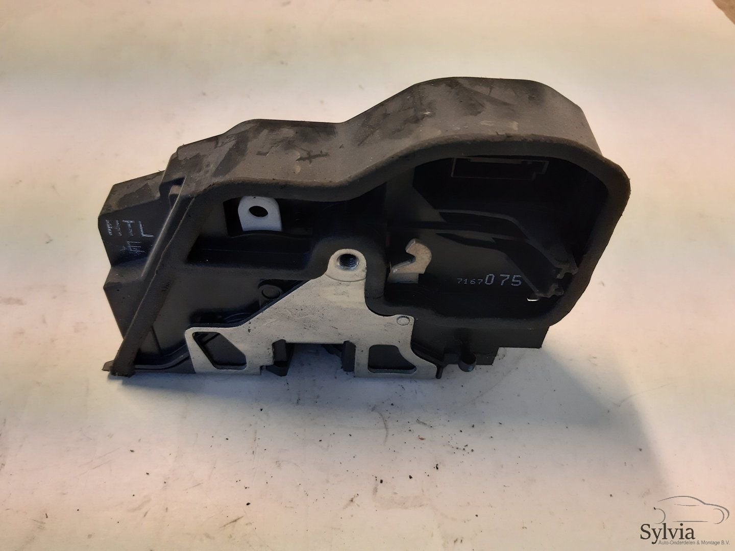 Deurslot links achter binnenzijde deur BMW E8x F2x F9x F10 F