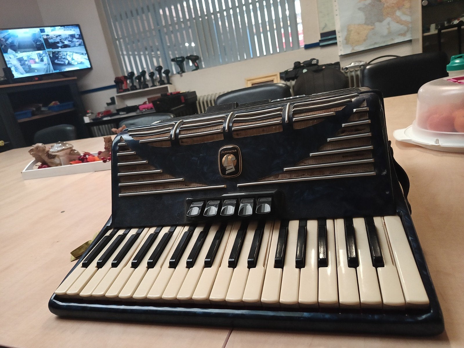 Weltmeister accordeon - Toetsaccordeon, Gebruikt, Overige formaten, Weltmeister, Toetsaccordeon