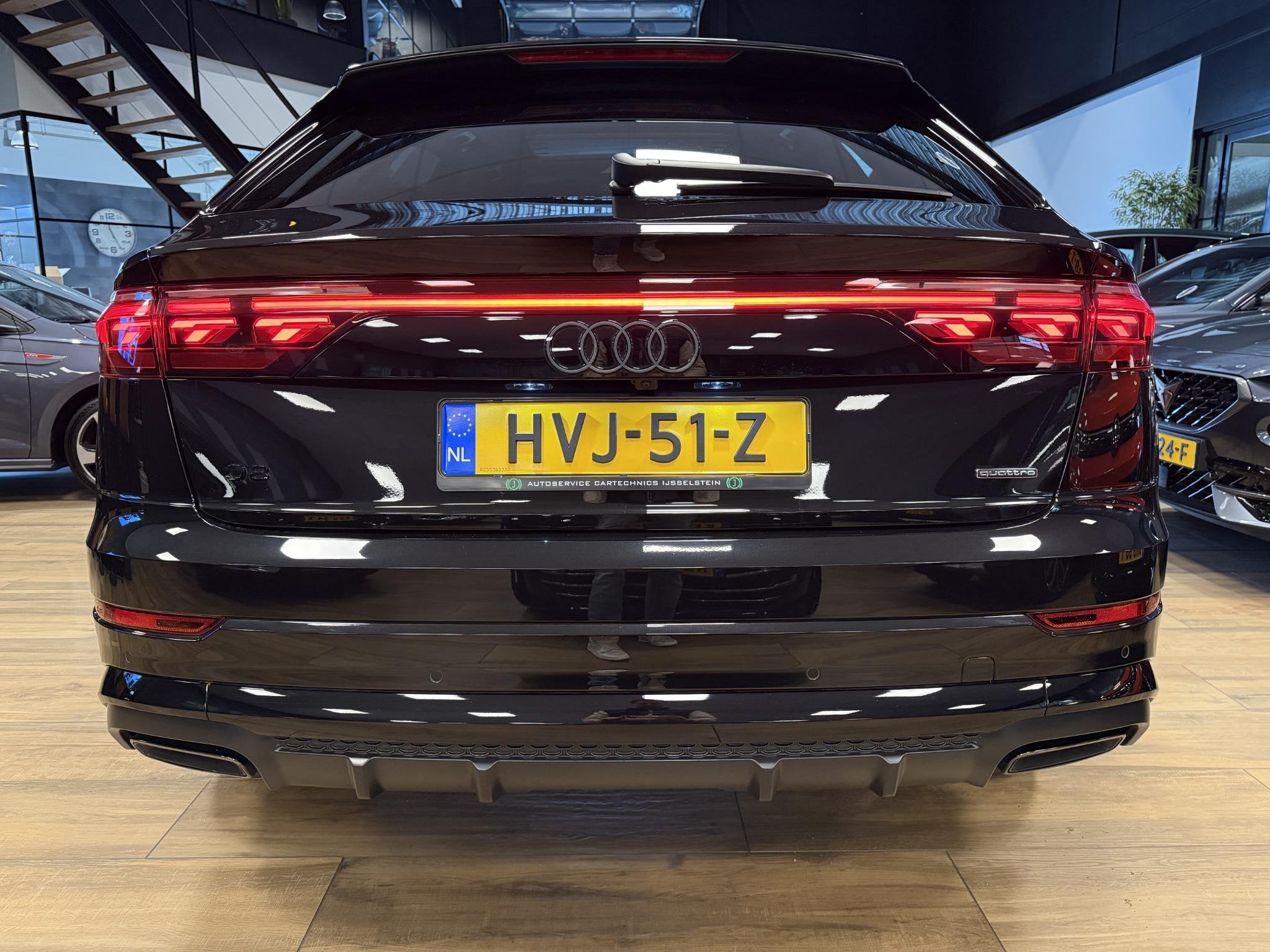 Audi Q8 60 TFSI e Quattro ProLine S Competition PHEV|HUD|23, Automaat, Gebruikt, 2995 cc, Bedrijf