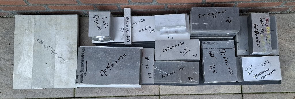Aluminium plaat NIEUWE lijst (en klein rond non ferro), Ophalen, Nieuw, Aluminium