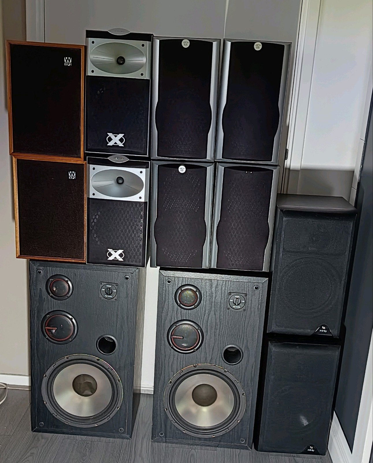 Kleine partij luidsprekers Infinity Jamo Wharfedale
