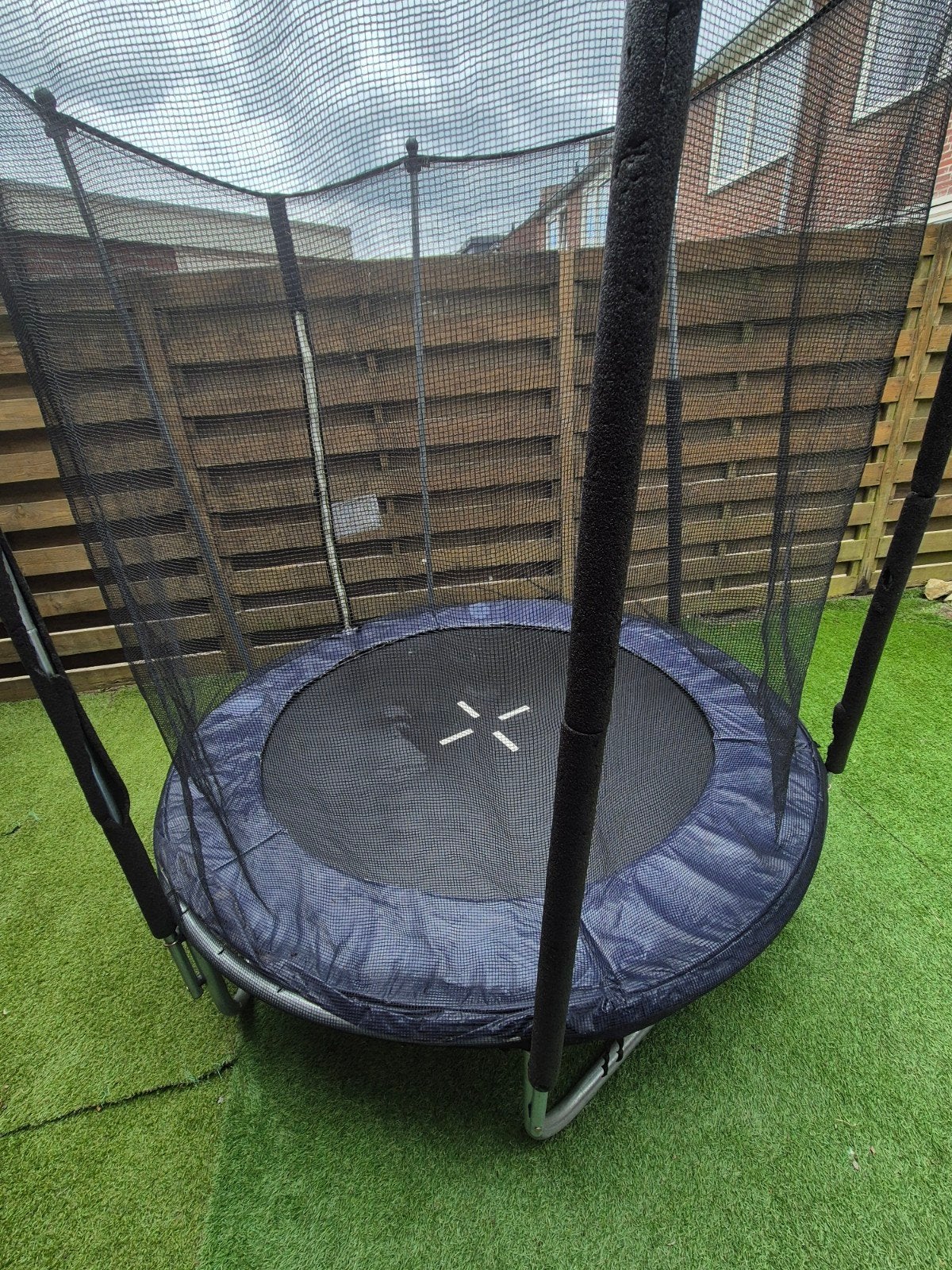 Trampoline 180cm diameter -gratis, Ophalen, Gebruikt
