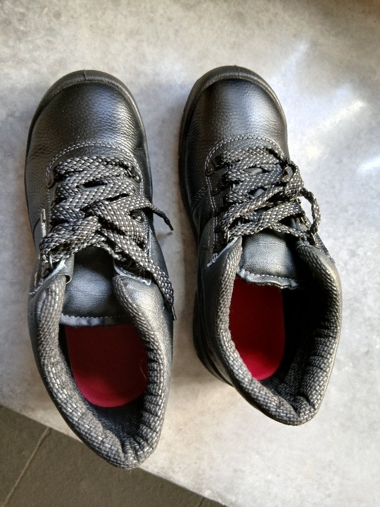 Werkschoenen maat 44, Ophalen, Nieuw