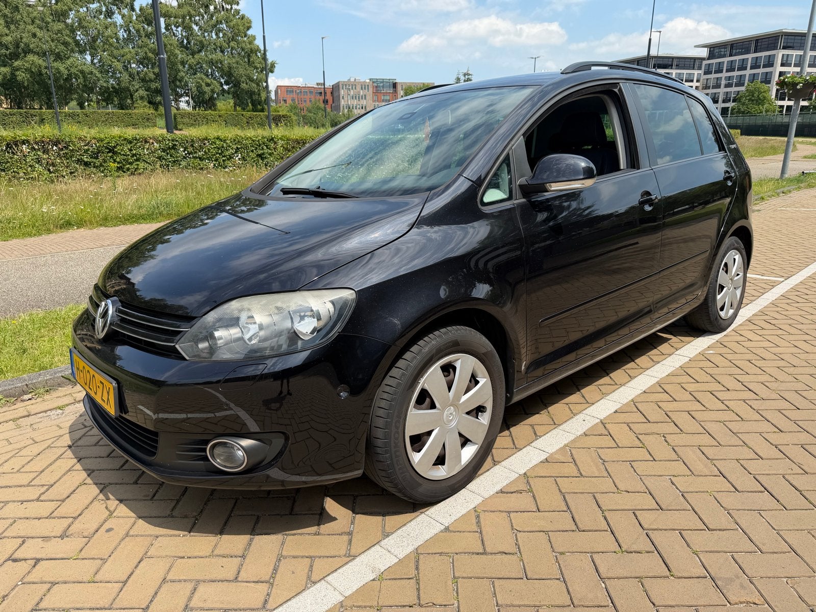 Volkswagen Golf Plus 1.2 TSI 77KW Clima Cruise PDC6 isofix, Auto's, 4 cilinders, Zwart, 1200 kg, Handgeschakeld