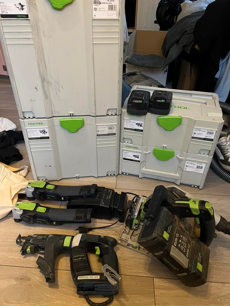 Festool diverse gereedschap, Doe-het-zelf en Verbouw, Gereedschap | Zaagmachines, Overige typen, 600 tot 1200 watt, Ophalen of Verzenden