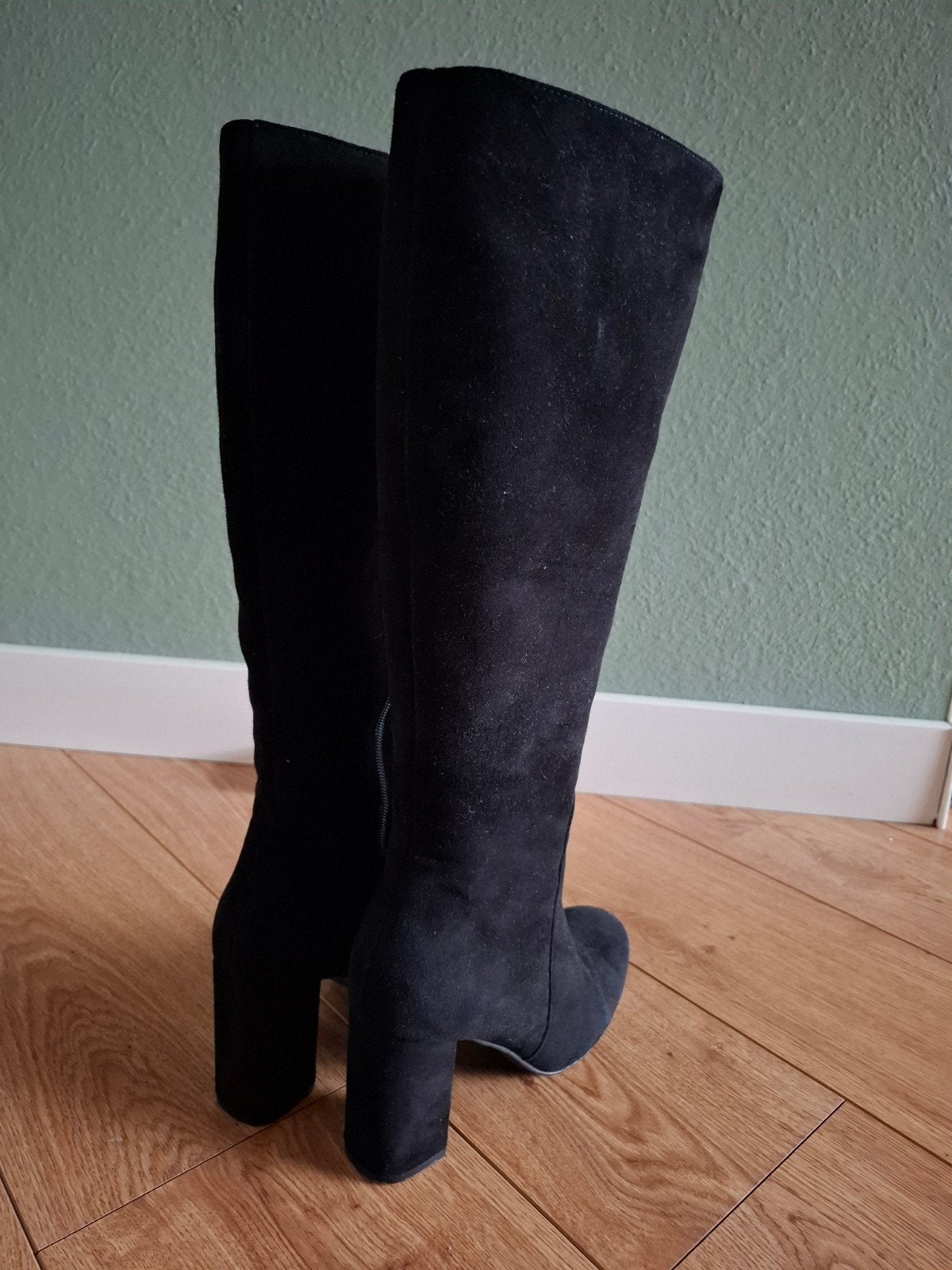 Zwarte suède Manfield laarzen met hak, maat 39, Hoge laarzen, Zwart, Ophalen of Verzenden, Manfield