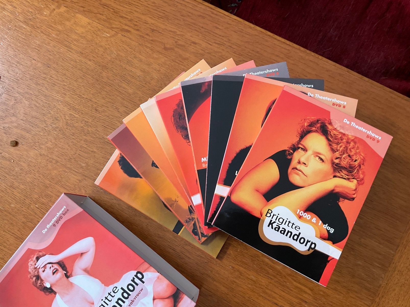 Brigitte Kaandorp - ik ben een vakvrouw ( 9 dvd BOX ) + Zó, Cd's en Dvd's, Ophalen of Verzenden, Zo goed als nieuw