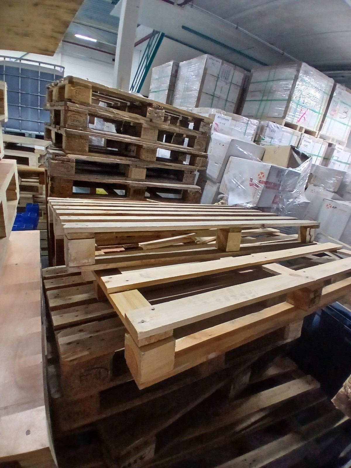 gratis. kapotte pallets., Ophalen, 50 mm of meer, Pallet, Minder dan 200 cm