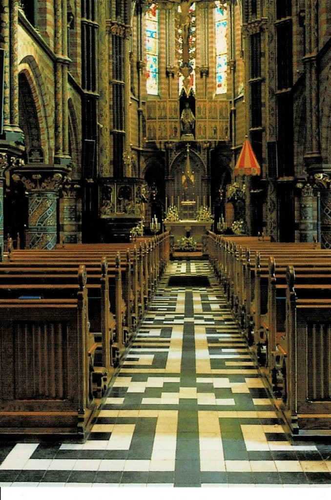 Sittard, interieur Basiliek van O.L.V. van het H. Hart, Ophalen of Verzenden, Ongelopen, Limburg