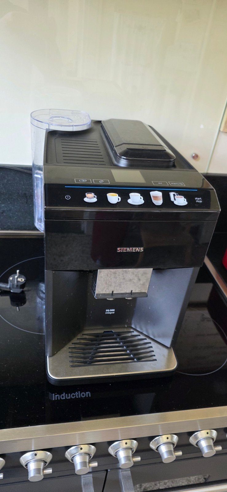 Siemens EQ.500 Integral TQ505D09/10 – defect voor onderdelen, Witgoed en Apparatuur, Koffiezetapparaten, Ophalen, Afneembaar waterreservoir