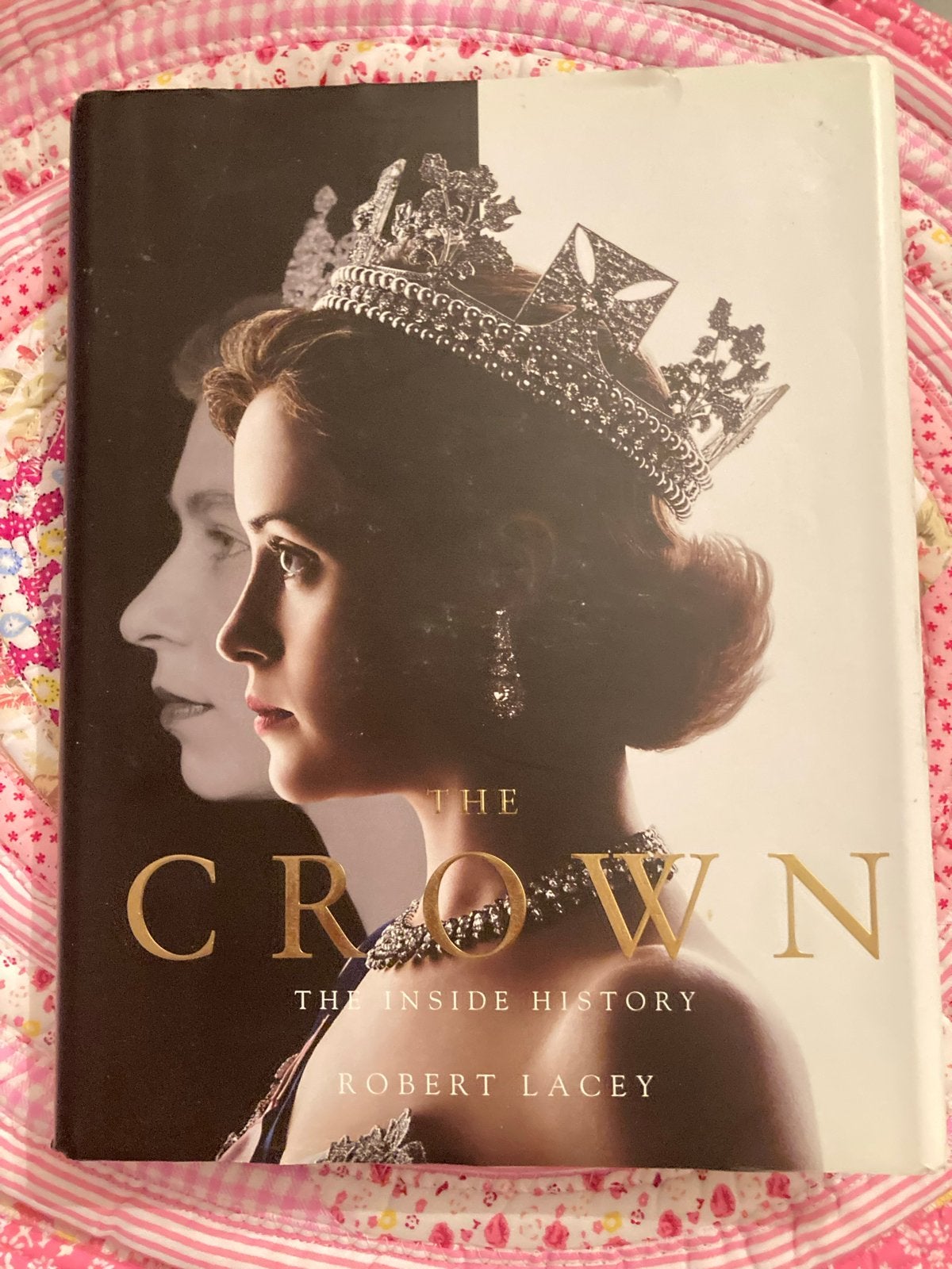 Boek: The Crown - The Inside History door Robert Lacey, Ophalen of Verzenden, Zo goed als nieuw, Non-fictie