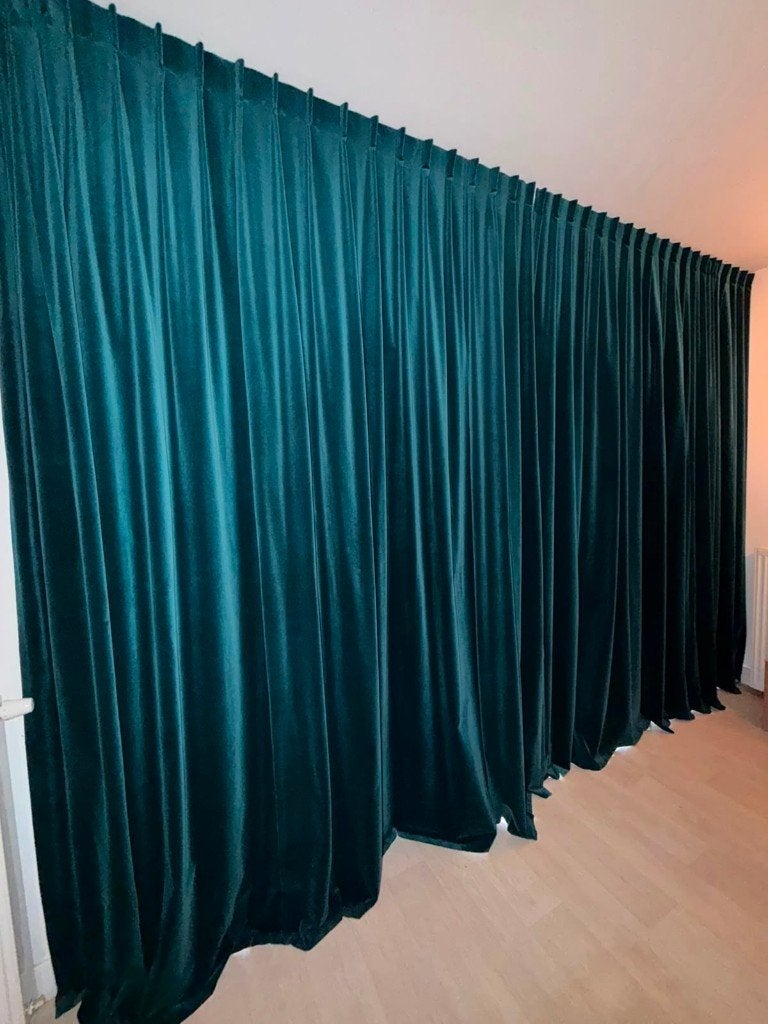 Gordijnen volledig verduisterend 400x265 cm, Huis en Inrichting, Stoffering | Gordijnen en Lamellen, Ophalen, 400 cm, 265 cm, Zo goed als nieuw