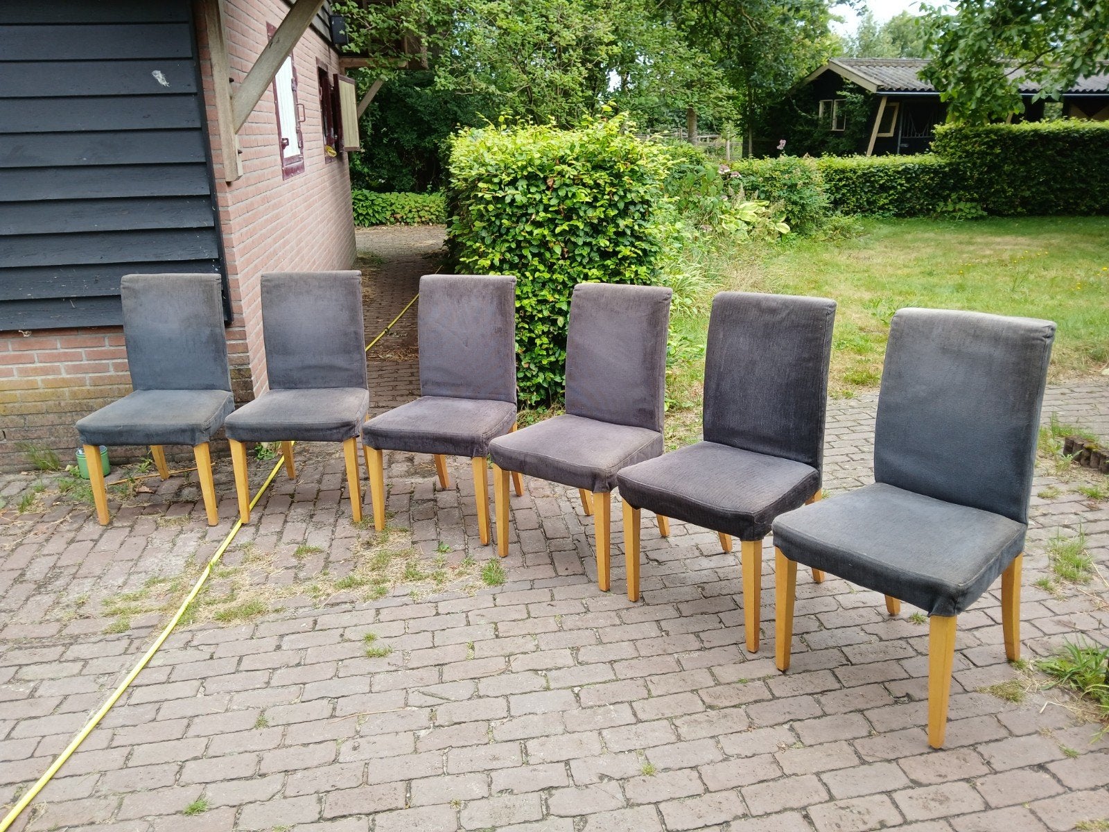 Gratis 6 ikea bermund stoelen., Huis en Inrichting, Stoelen, Ophalen, Gebruikt, Vijf, Zes of meer stoelen, Stof