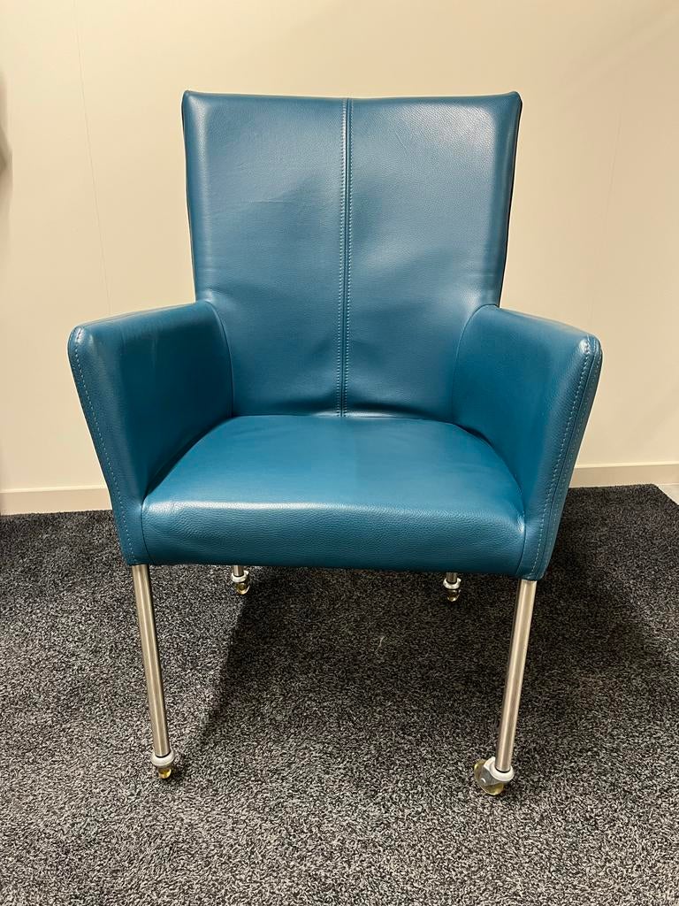 4x petrol blauwe eetkamerstoel met rubber wieltjes, Huis en Inrichting, Stoelen, Ophalen, Gebruikt, Blauw, Modern klassiek