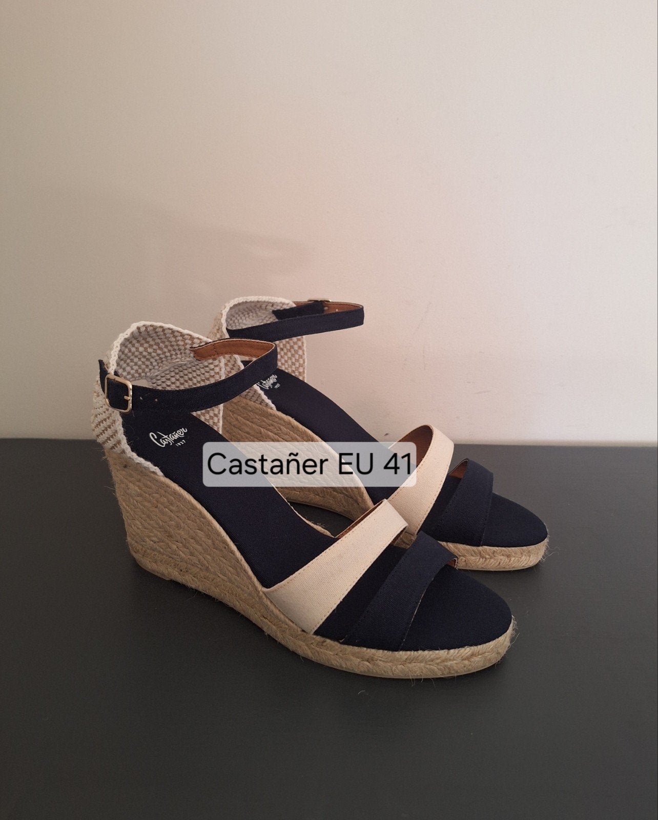 Nieuwe Castañer espadrilles sleehakken marineblauw crème 41, Blauw, Nieuw, Ophalen of Verzenden, Espadrilles of Moccasins