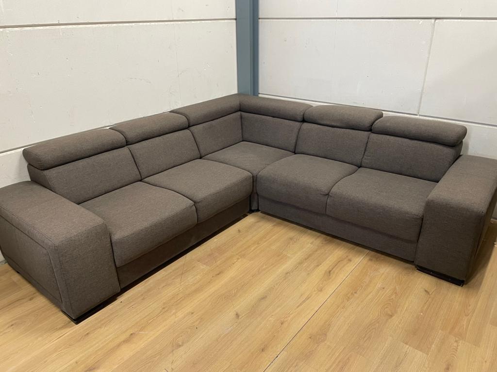 Mooie luxe grijze taupe hoekbank met hoofdsteunen  GEREINIGD, Huis en Inrichting, Ophalen, 250 tot 300 cm, Luxe, Hoekbank
