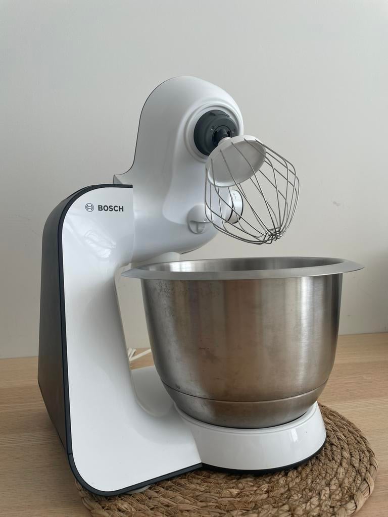Bosch keukenmachine MUM54A00/06 (Serie 4) keukenmixer, 4 liter of meer, Ophalen, Gebruikt, 3 snelheden of meer
