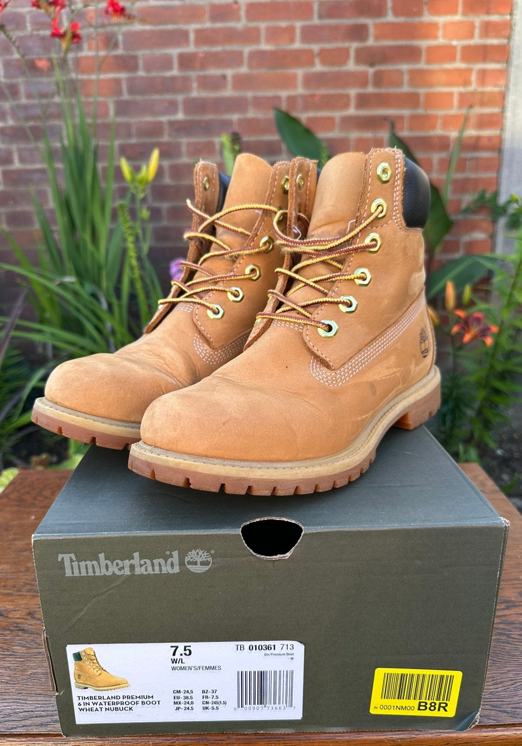 Timberland premium 6in waterproof boot wheat nubuck, Bruin, Zo goed als nieuw, Wandelschoenen, Ophalen of Verzenden