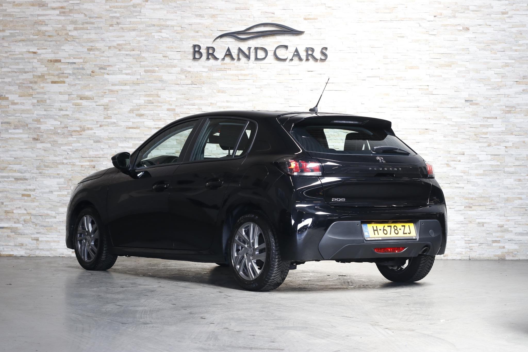 Peugeot 208 1.2 PureTech Blue Lease Active, Stof, Euro 6, 1199 cc, Zwart