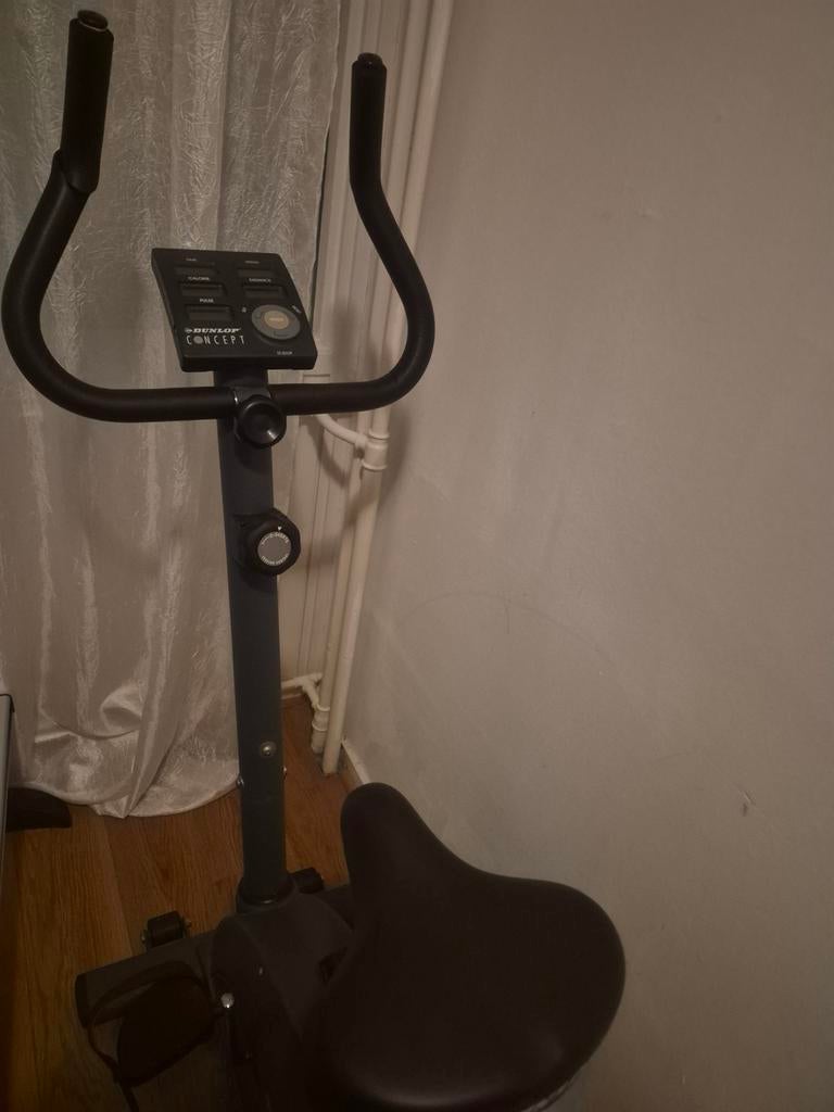 Dunlop Concept 2000 Hometrainer - Zo goed als nieuw, Sport en Fitness, Gebruikt, Ophalen of Verzenden, Metaal, Benen