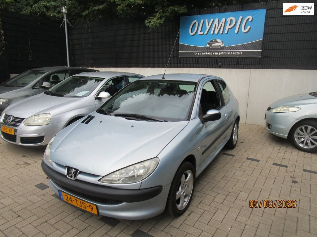 Peugeot 206 1.4 XR +Nieuwe Apk, Auto's, Voorwielaandrijving, 4 cilinders, Metallic lak, Particulier