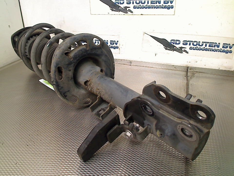 Veerpoot Rechts Voor Mazda CX-5 II (KF) 2021 DAKN1C34700A, Gebruikt, Hitdorfer Straße 73, Leverkusen 51371, , Duitsland, Mazda