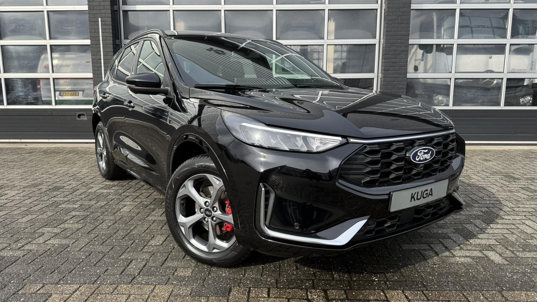 Foto 3 van Ford Kuga 2.5 PHEV ST-Line X