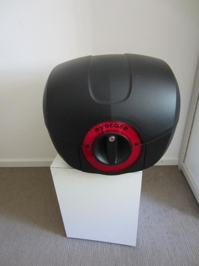 Topkoffer Eycase Zwart L32, Motoren, Ophalen, Zo goed als nieuw