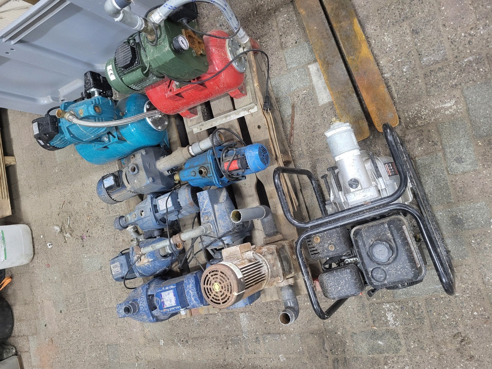 Diverse waterpompen van verschillende merken, Ophalen, Beregeningspomp