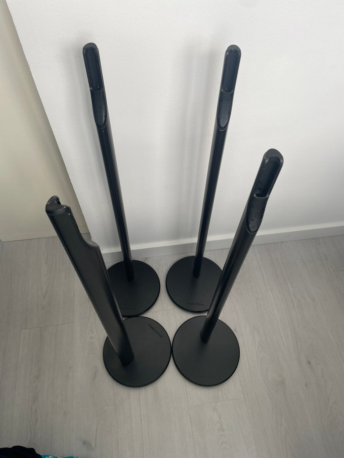 Bowers & Wilkins M-1 Stand luidsprekerstandaard mat zwart, 70 watt of meer, Overige spelers, Ophalen, Overige merken