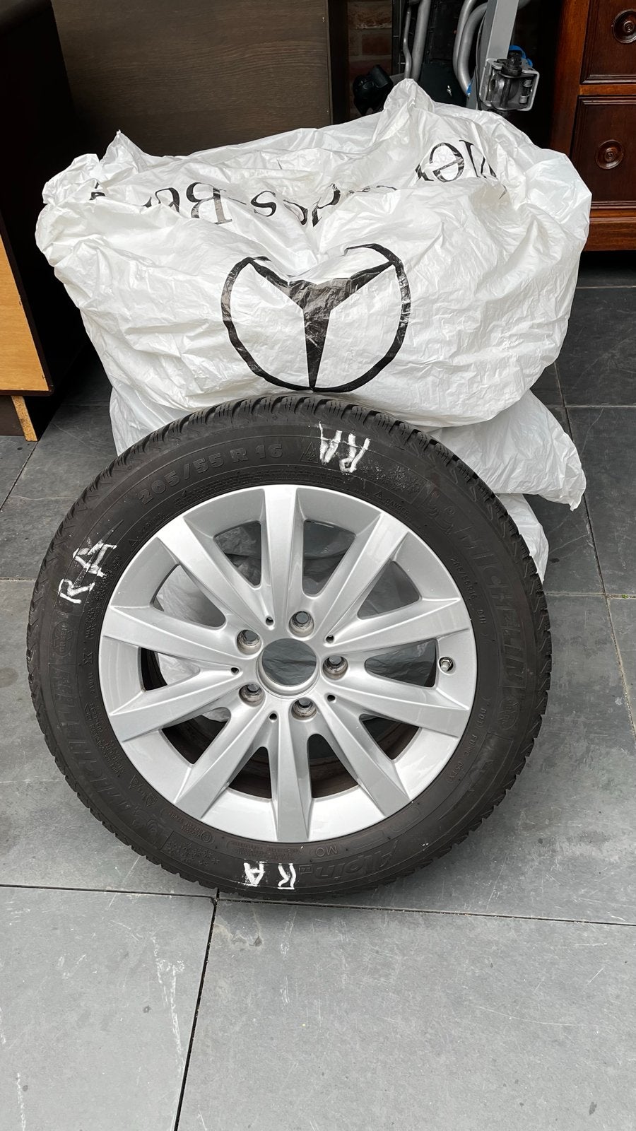 Michelin winterbanden 205/55 R16, Ophalen, Gebruikt, 16 inch, Band(en)