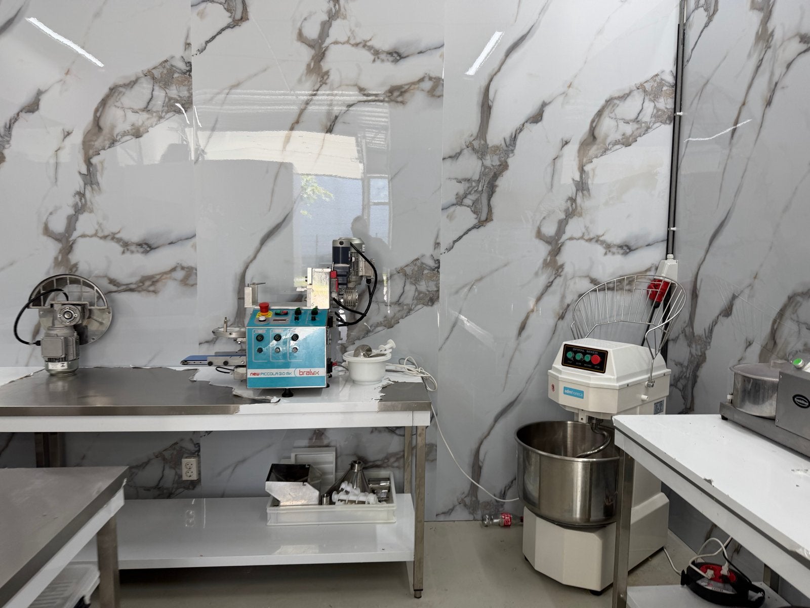 Foto 3 van Cateringlocatie Ter Overname – Instapklaar – Almere