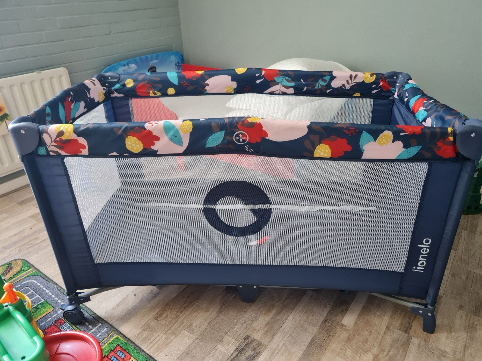 nieuw baby camping bed speelbox met deurtje rits open., Kinderen en Baby's, Ophalen, Nieuw