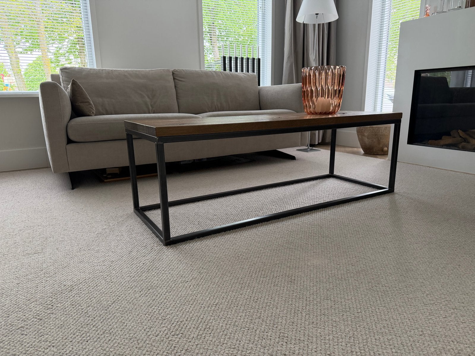 Salontafel van oud eikenhout en staal (150x50x45 cm), Minder dan 50 cm, Gebruikt, Eikenhout, Ophalen of Verzenden