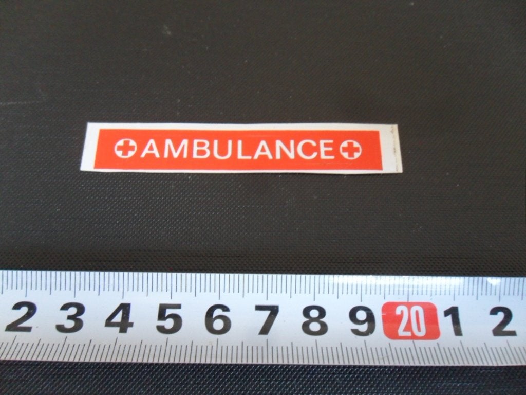 sticker ambulance, Ophalen, Zo goed als nieuw