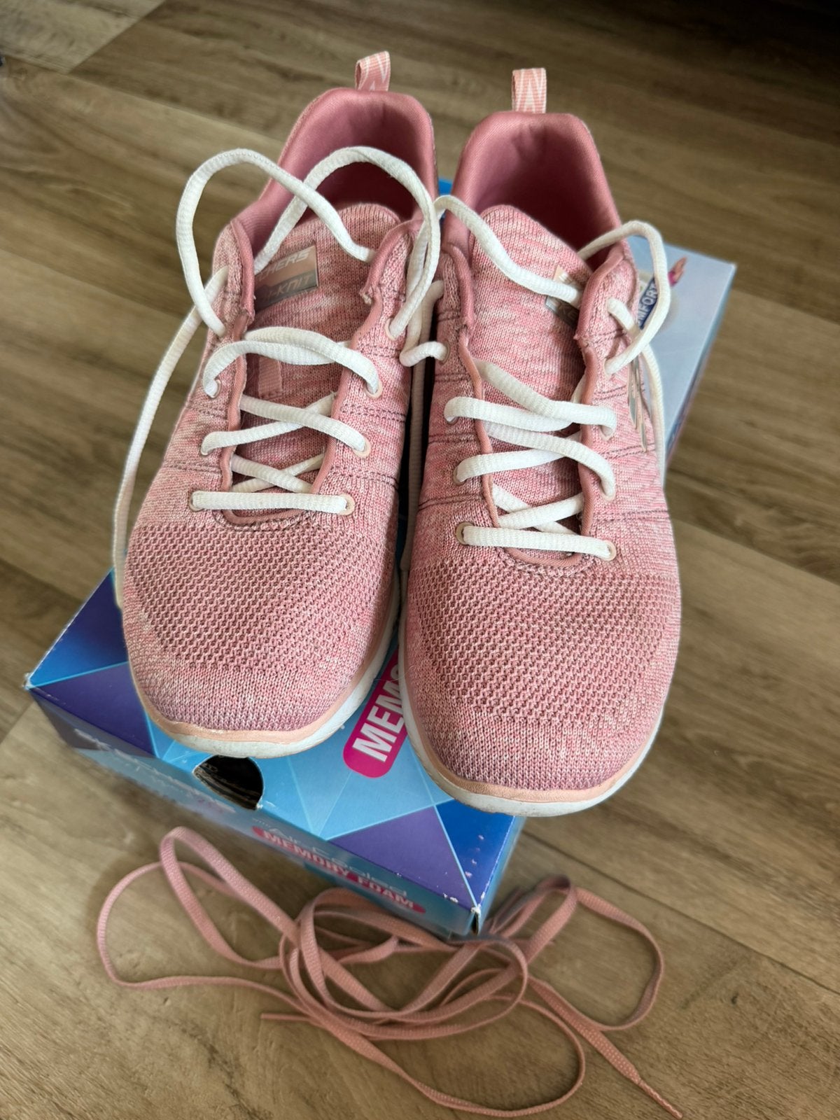 Skechers maat 38, Ophalen of Verzenden, Sneakers of Gympen, Roze, Gedragen