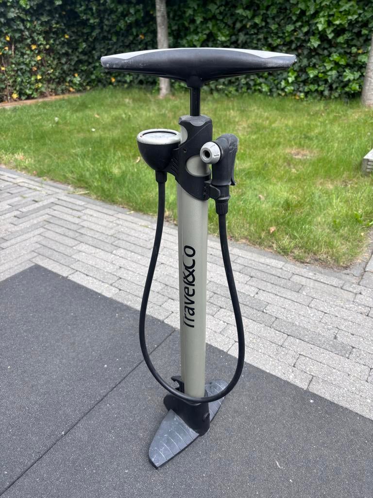 Travel & Co Fiets Pomp met Drukmeter, Ophalen of Verzenden, Drukmeter, Zo goed als nieuw
