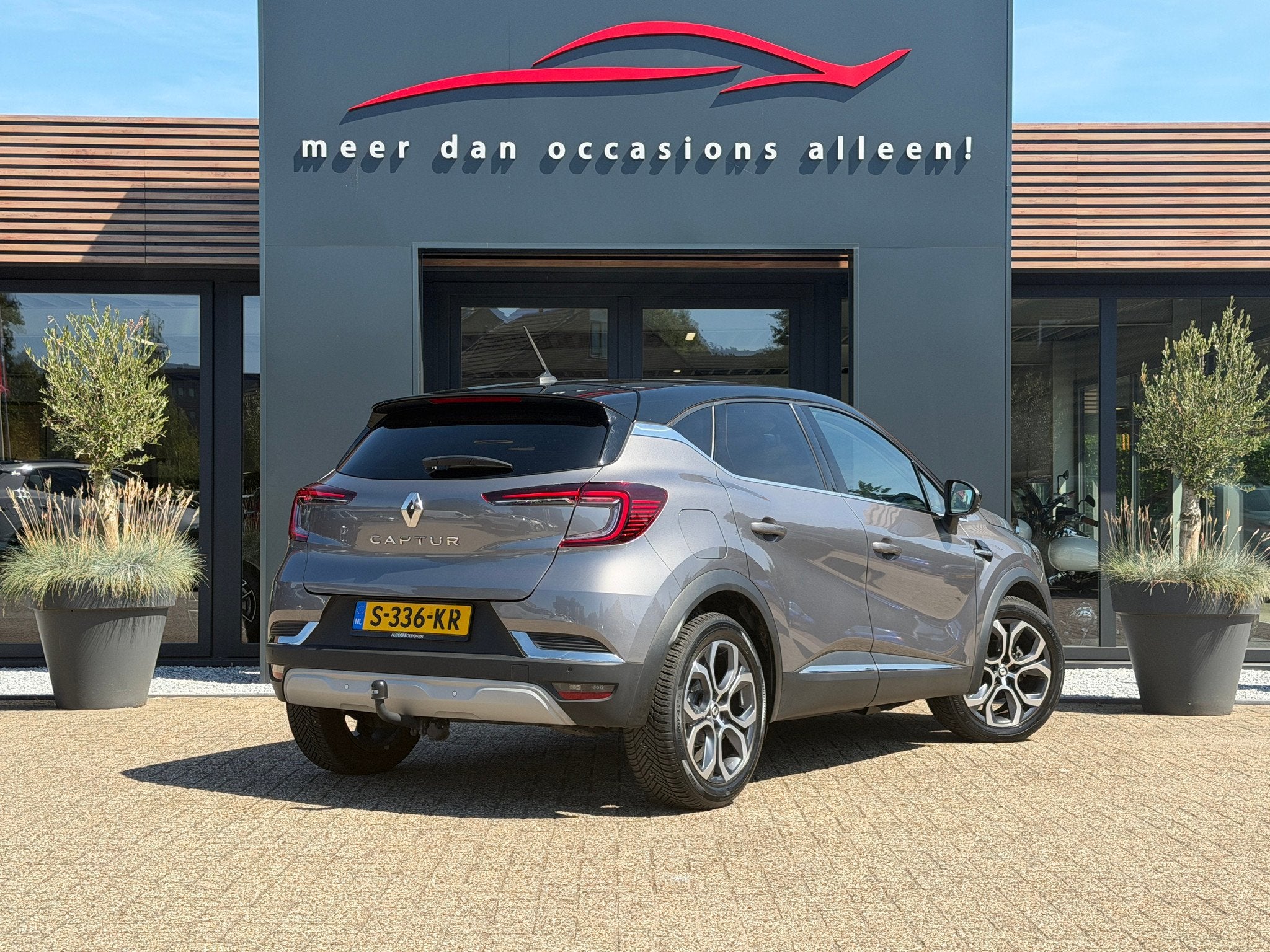 Renault Captur TCe 140 Initiale Paris | Voorruitverwarming |, Automaat, Gebruikt, 1273 kg, 4 cilinders