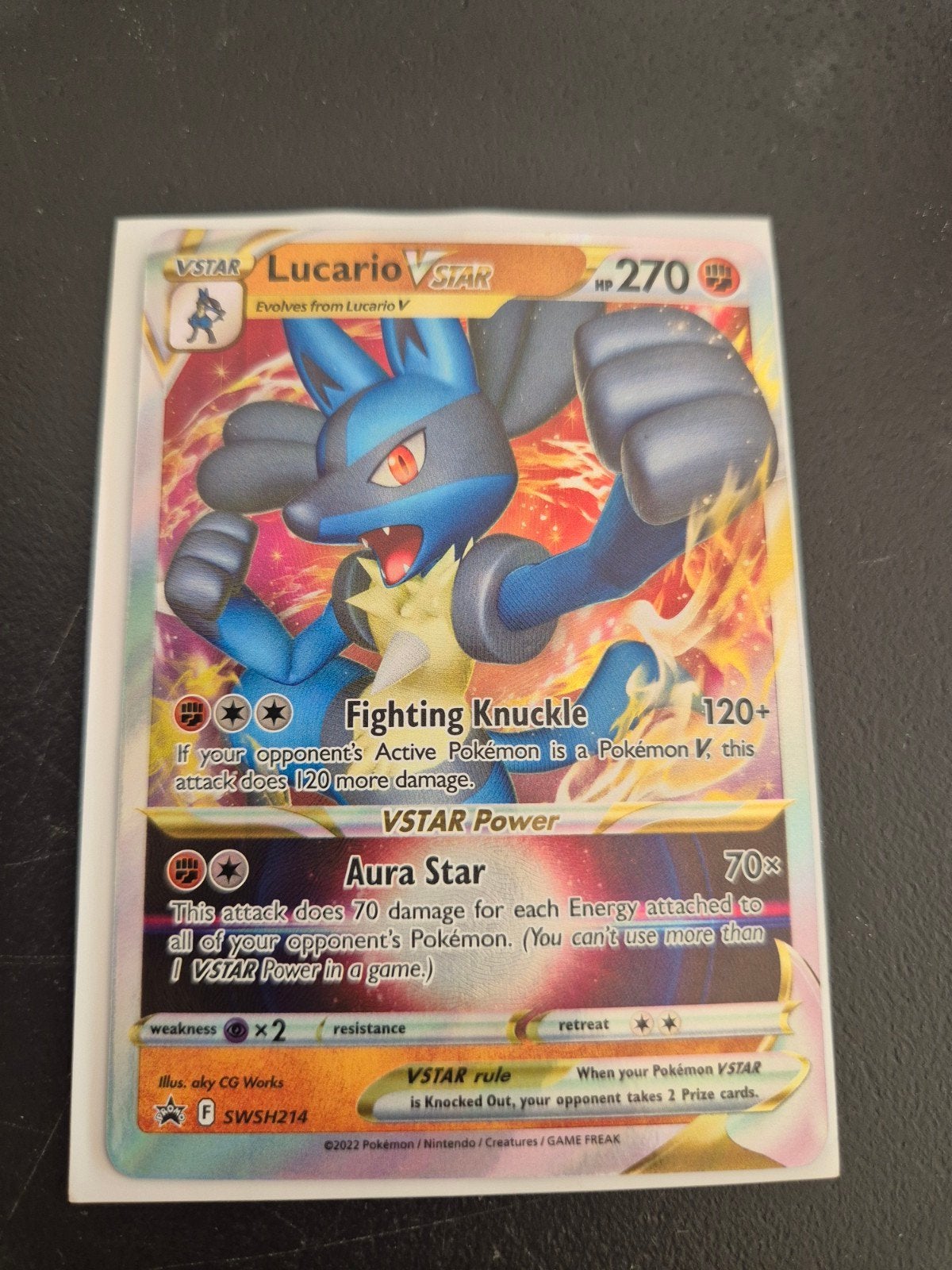 Lucario VSTAR SWSH214 Pokémon kaart, Hobby en Vrije tijd, Verzamelkaartspellen | Pokémon, Ophalen of Verzenden, Zo goed als nieuw